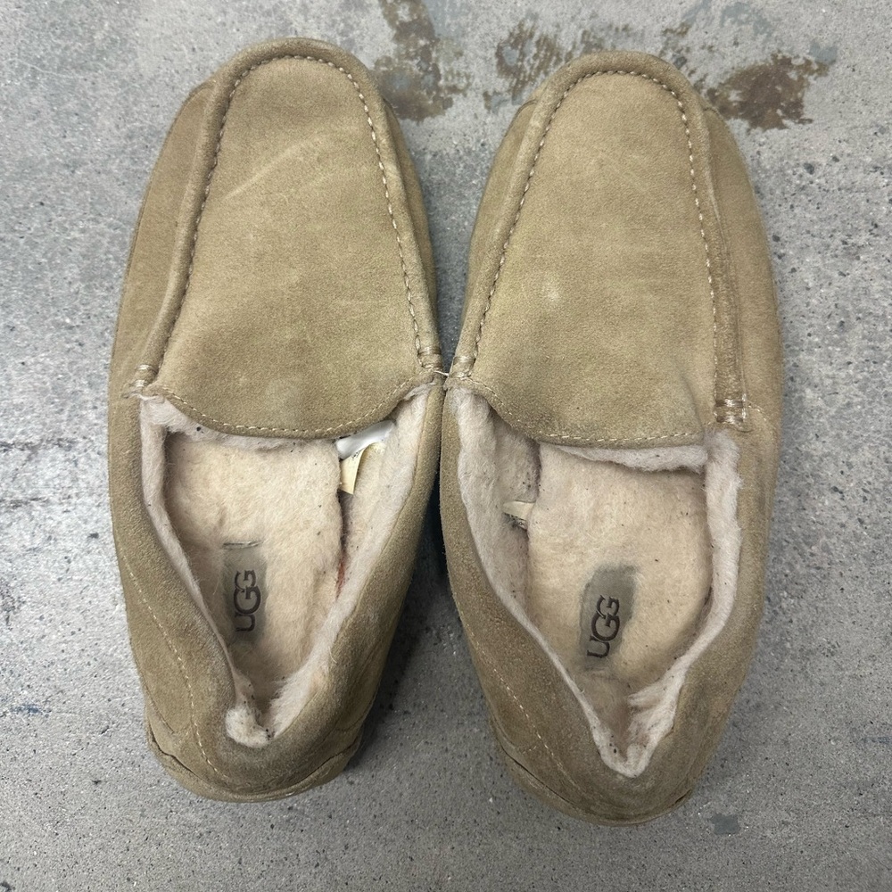 Ugg slippers